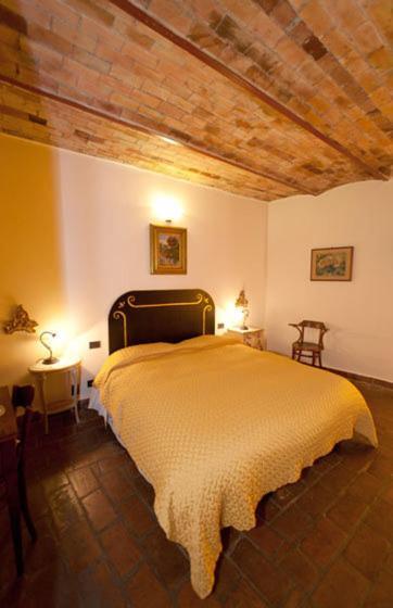 Vecchia Locanda Sarzana Rum bild